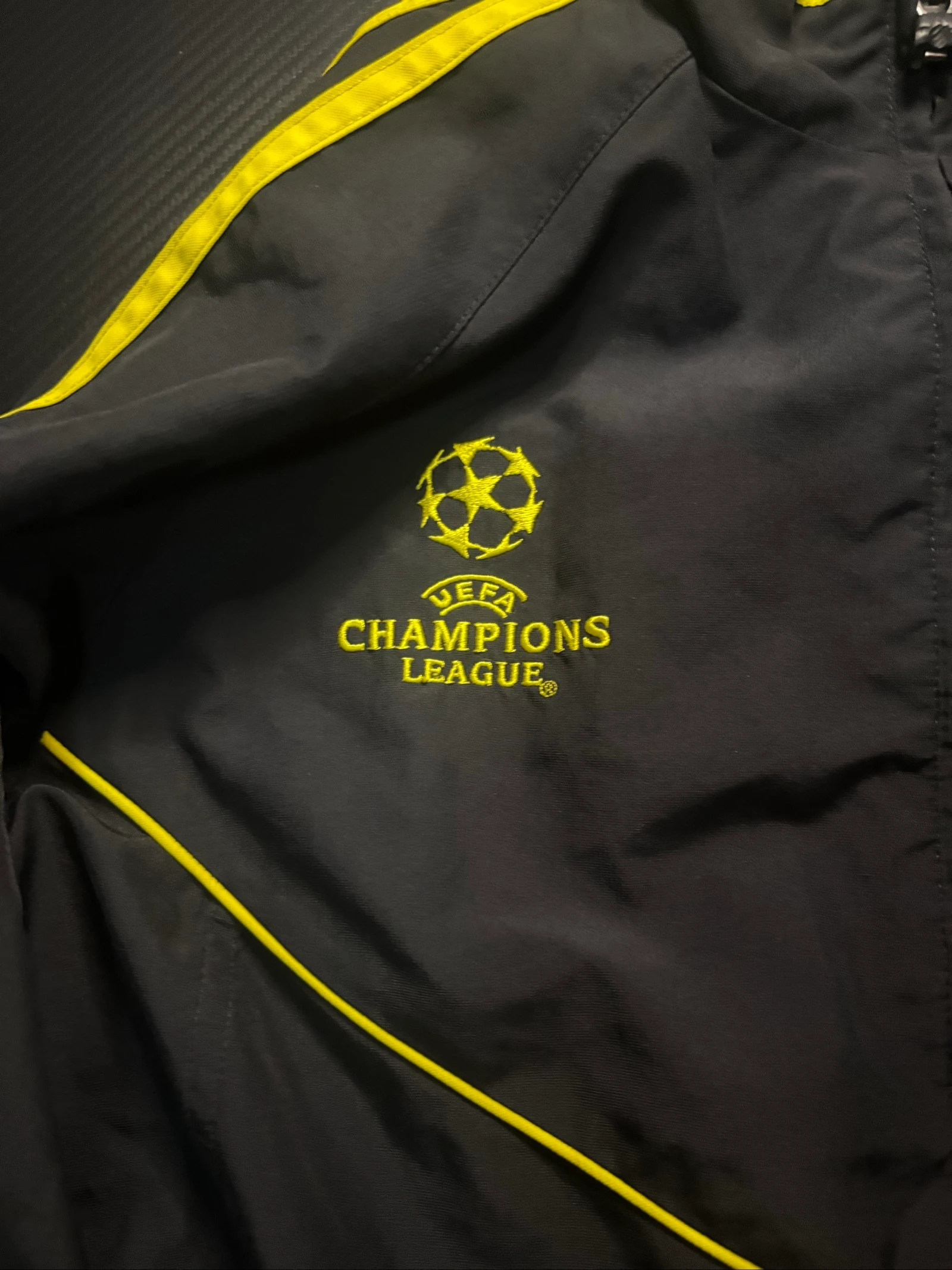 Veste Chelsea FC preta e amarela 🖤💛 – photo 3